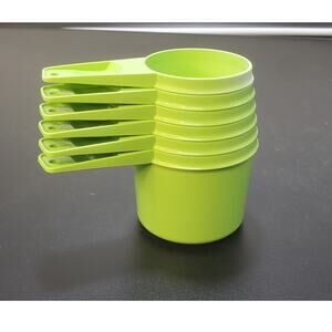 VTG Tupperware Retro (Apple) Green Nesting Measuring Cups Complete Set of 6
